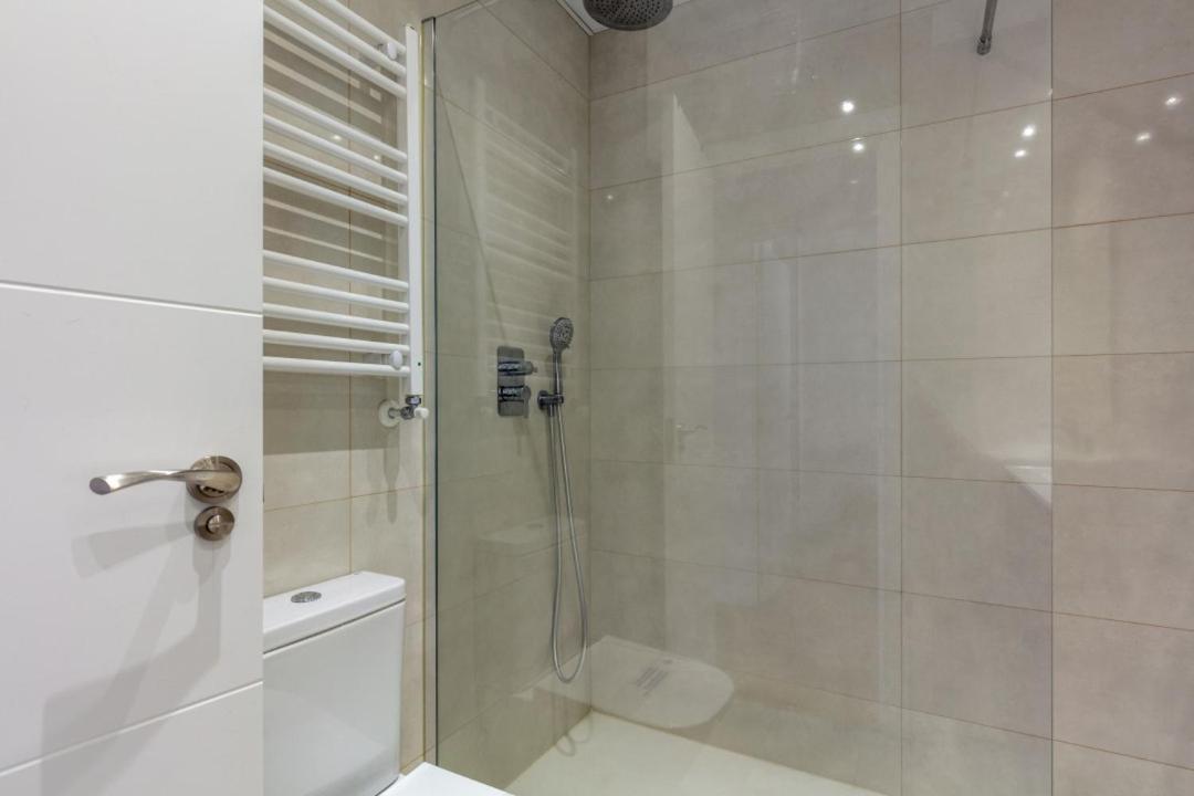 Bright With Views - 2Bd 1Bth- Av America Madrid Buitenkant foto