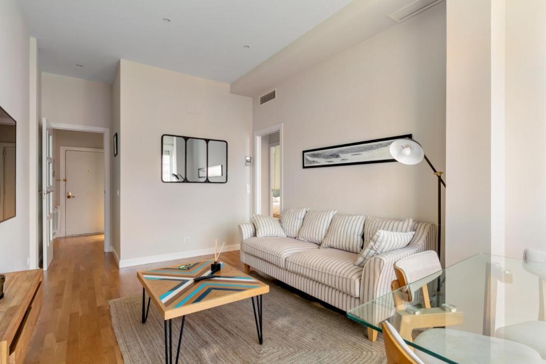 Bright With Views - 2Bd 1Bth- Av America Madrid Buitenkant foto